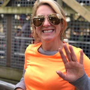 Meet your Posher, Carol